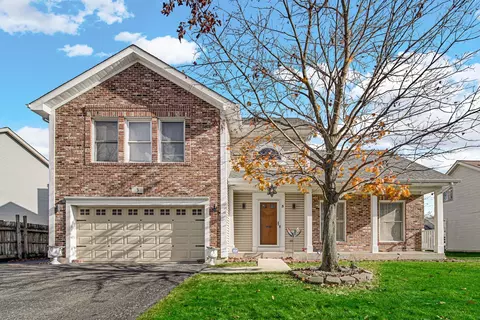 3 Redspire Ct, Bolingbrook, IL 60490