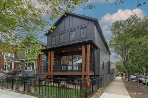 2657 W Winona St, Chicago, IL 60625