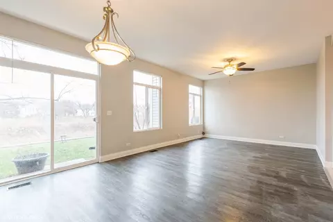 2341 Summerlin Dr, Aurora, IL 60503 photo 5