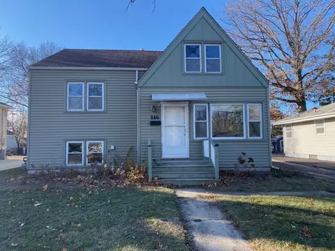 246 N Cornell Ave, Villa Park, IL 60181