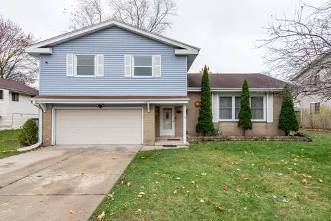 2629 Lydia St, Waukegan, IL 60085