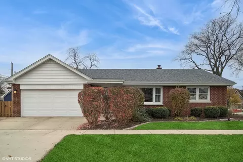 210 W Van Buren St, Elmhurst, IL 60126