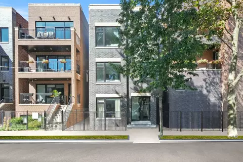 834 N Marshfield Ave #2, Chicago, IL 60622