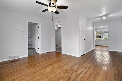 2423 Beachside Rd, Mchenry, IL 60050 photo 9