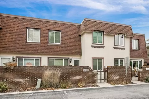 4032 Almansa Ln, Oak Lawn, IL 60453