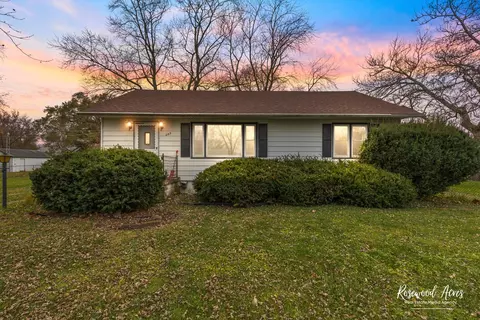 245 N Monroe Ave, Bradley, IL 60915