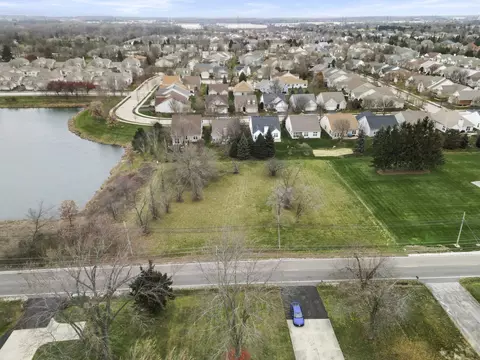 2070 Sheffer Rd, Aurora, IL 60505 photo 8