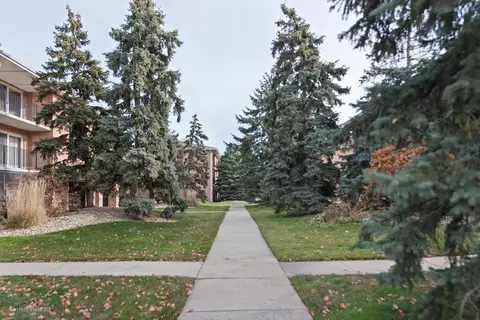 Exterior - 4943 E Circle Dr #303, Crestwood, IL 60445 photo 6 of 6