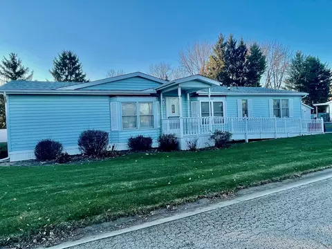 180 Seneca Trl, Marengo, IL 60152