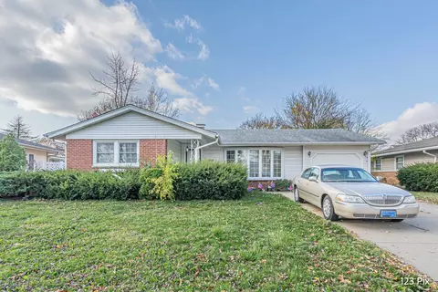 440 Charing Cross Rd, Elk Grove Village, IL 60007