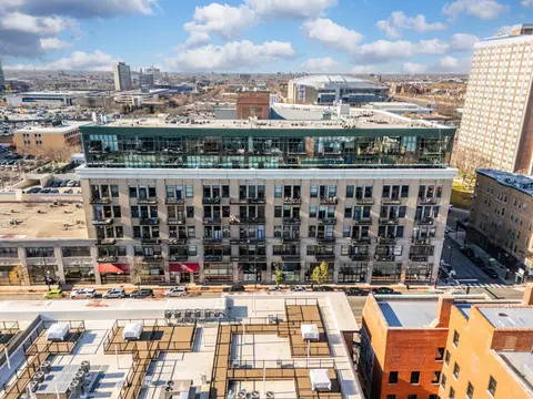 1645 W Ogden Ave #610, Chicago, IL 60612
