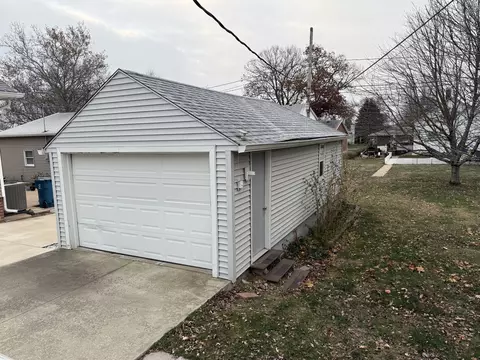 2622 4th St, Peru, IL 61354 photo 3