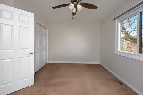 Bedroom - 1405 E Vernon Ave #4, Normal, IL 61761 photo 3 of 5