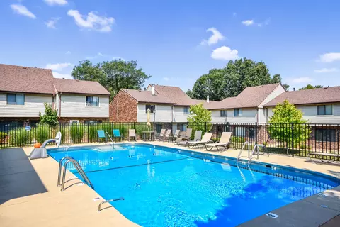 Exterior - 1405 E Vernon Ave #4, Normal, IL 61761 photo 4 of 4
