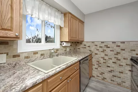 Kitchen - 1405 E Vernon Ave #4, Normal, IL 61761 photo 1 of 3
