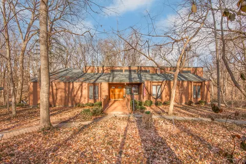 8421 Una Ave, Naperville, IL 60565