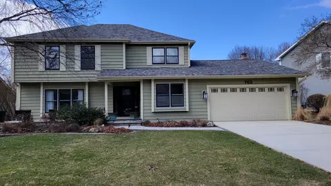 762 Alexandria Dr, Naperville, IL 60565