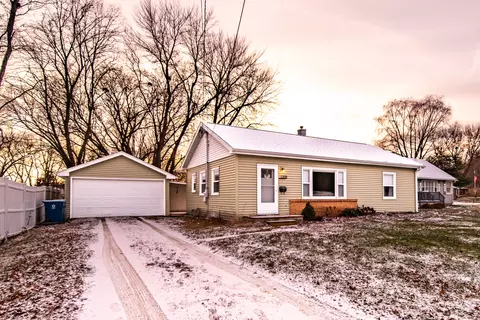 1308 Prescott Ave, Dixon, IL 61021