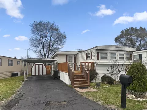 127 Nasa Cir, Round Lake, IL 60073