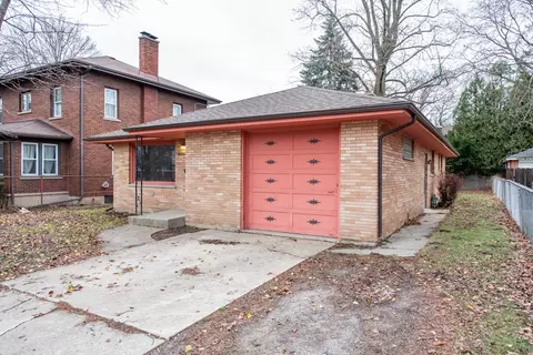 1023 Hickory St, Waukegan, IL 60085