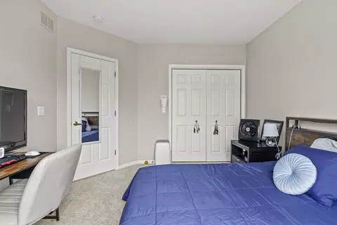 265 N West St, Wheaton, IL 60187 photo 31