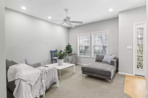 265 N West St, Wheaton, IL 60187 photo 9