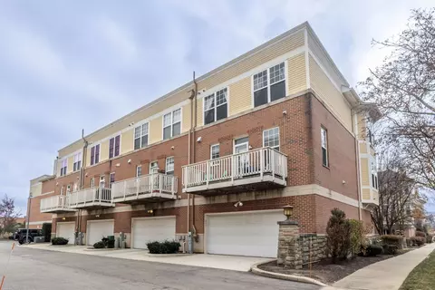 265 N West St, Wheaton, IL 60187 photo 4