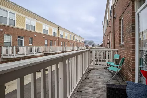 265 N West St, Wheaton, IL 60187 photo 28