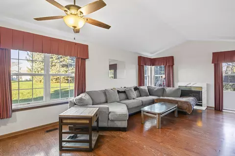 Living - 2076 Constitution Ct, Elgin, IL 60123 photo 2 of 3