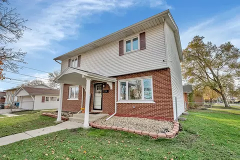 12151 S Lawndale Ave, Alsip, IL 60803