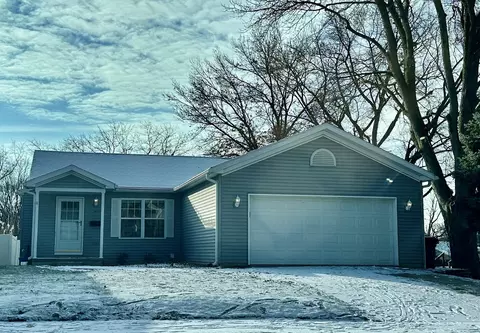 101 W Poplar St, Normal, IL 61761