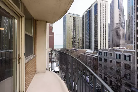 40 E Cedar St #9B, Chicago, IL 60611 photo 8