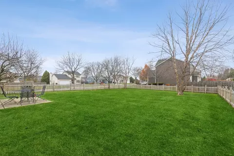 Exterior - 1134 Sawmill Ln, Algonquin, IL 60102 photo 3 of 3
