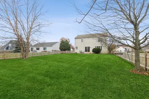 Exterior - 1134 Sawmill Ln, Algonquin, IL 60102 photo 2 of 3