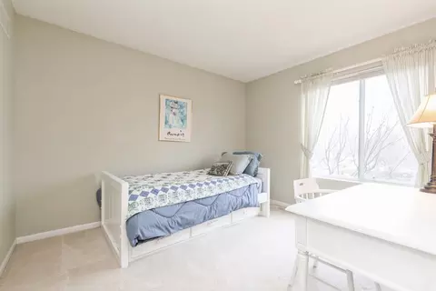 Bedroom - 1134 Sawmill Ln, Algonquin, IL 60102 photo 4 of 4