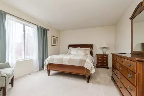 Bedroom - 1134 Sawmill Ln, Algonquin, IL 60102 photo 1 of 4