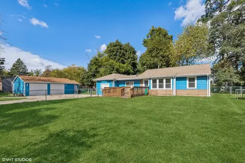 1704 12th St, Winthrop Harbor, IL 60096