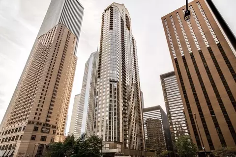 222 N Columbus Dr #2706, Chicago, IL 60601
