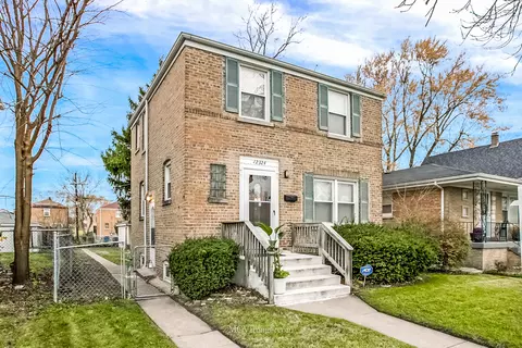 12324 S Peoria St, Calumet Park, IL 60827