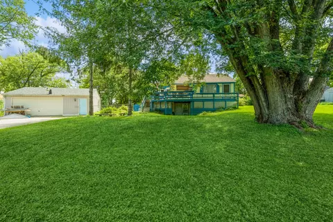 111 Cedardel St, Mchenry, IL 60051 photo 2
