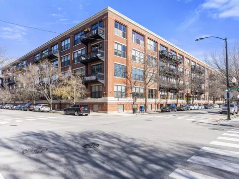 1040 W Adams St #120, Chicago, IL 60607