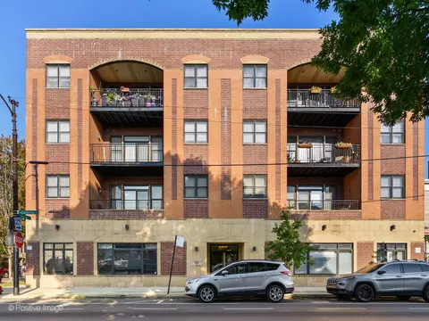 3025 N California Ave #2SE, Chicago, IL 60618