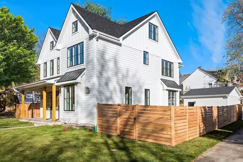 Exterior - 747 Walden Rd, Winnetka, IL 60093 photo 3 of 5