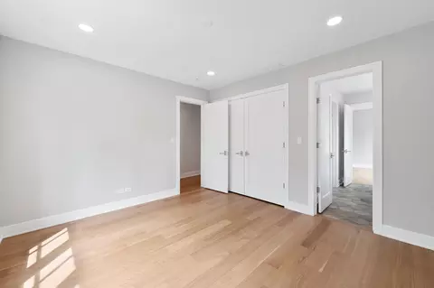 Bedroom - 747 Walden Rd, Winnetka, IL 60093 photo 6 of 13