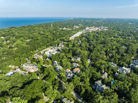 View/Area - 747 Walden Rd, Winnetka, IL 60093 photo 3 of 3
