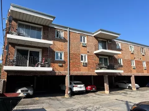 9721 S Cicero Ave #1C, Oak Lawn, IL 60453