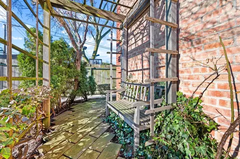 2139 W Farwell Ave #E, Chicago, IL 60645 photo 30