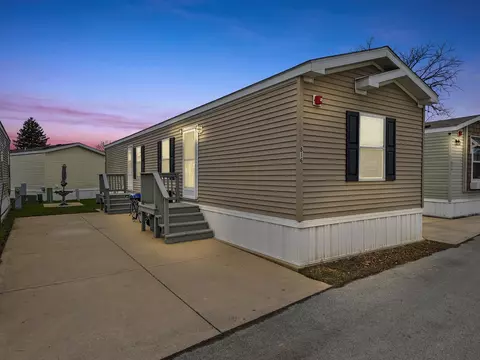 8800 S Harlem Ave #816, Bridgeview, IL 60455