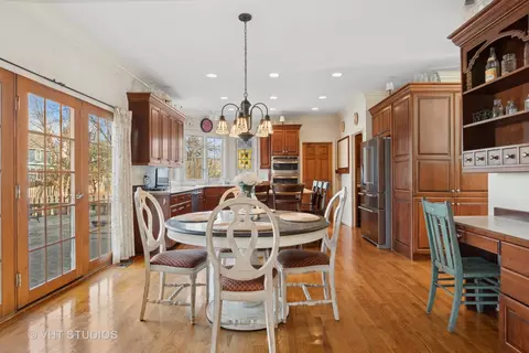 26 W040 Deerpoint Dr, Wheaton, IL 60187 photo 7