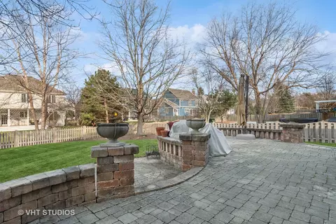 26 W040 Deerpoint Dr, Wheaton, IL 60187 photo 23